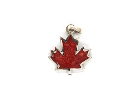 Silver Maple Leaf Pendant + 18" Necklace - Brand New!