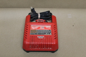 Milwaukee M28 Charger 