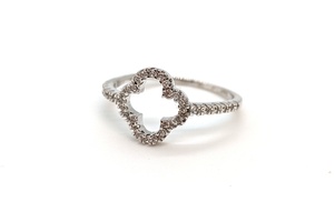 Ladies Silver Ring - Brand New!