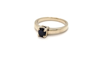 14K Gold Ring with Dark Blue Stone