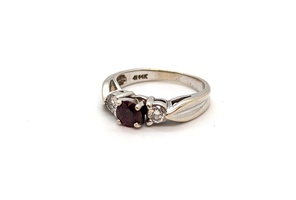 14k Gold Ring with Red and Clear Stones