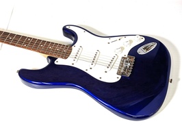 Squire by Fender 2005 Strat Affinity Series - slightly bowed