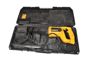 DeWALT DW304P Corded 10A Reciprocating Saw in case - rough condition