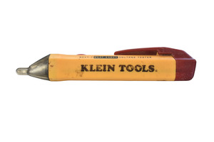 Klein Tools Voltage Tester