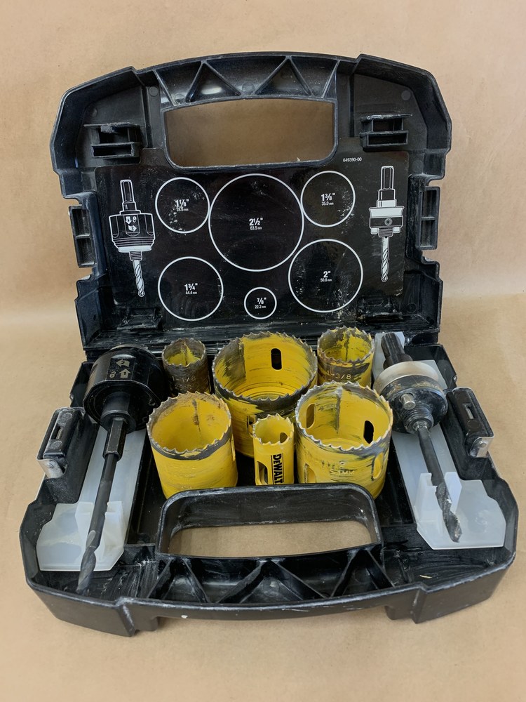 DeWalt 8 Piece Hole Saw Kit Common Exchange Newton Ltd.