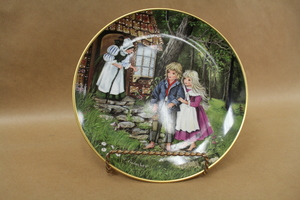 Hansel and Gretel Collectible Plate