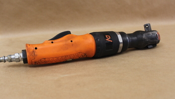 DV  T2020 1/2in Heavy Duty Air Ratchet Wrench