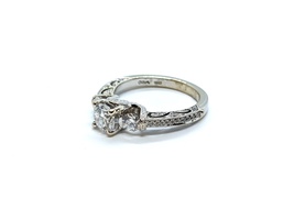18k Diamond Ring 