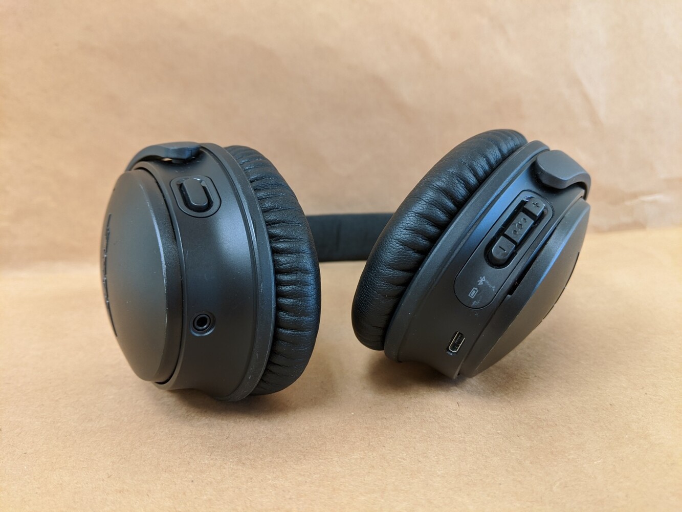 Bose Quiet Comfort Bluetooth Headphones | Common Exchange Newton Ltd.