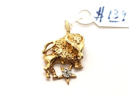10k Gold Pendant 