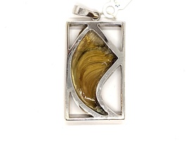 18k Gold Pendant 