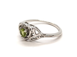 Ladies Silver Ring