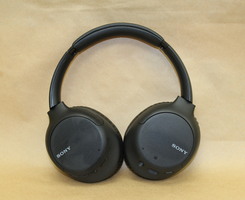 Sony Wireless Noise Canceling Stereo Headset 