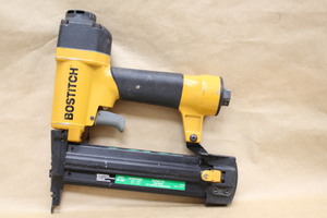 Bostitch Combo Brad Nailer / Finish Stapler Kit 