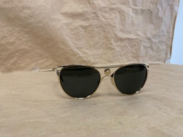 Ladies Versace sunglasses - *AS-IS*