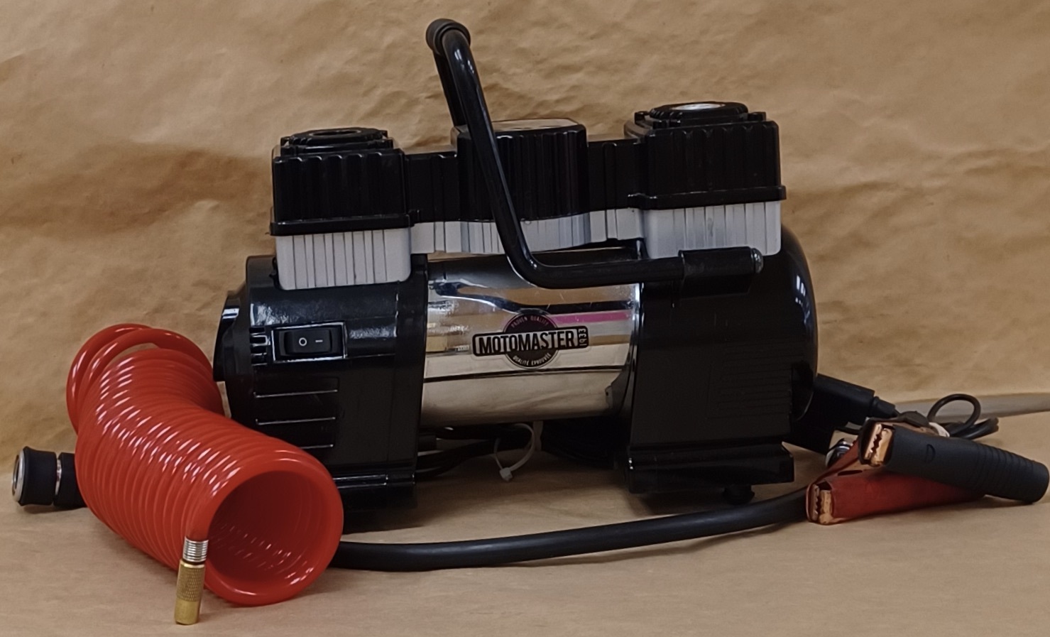 First Order Inflator MotoMaster Twin Cylinder Rapid Inflator | Common Exchange Newton Ltd.
