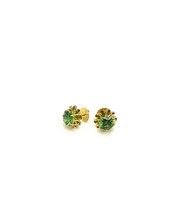 Pair of earring with green stone 