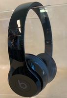 Beats Solo 3 Wireless On-Ear Bluetooth headphones