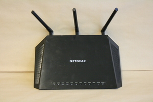 NetGear Night Hawk Router R6400