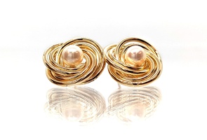 10k Custom Made Gold Earrings With Pearls