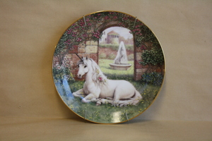 Ruth Sanderson Unicorn - Resting - Collector's Plate