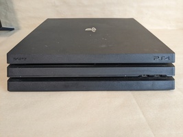 Playstation 4 console Pro 1TB