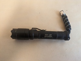 Sure fire flashlight  E2D LED Defender 