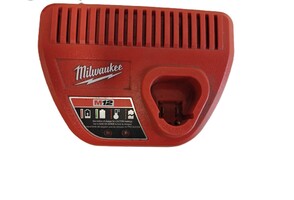 Milwaukee Charger M12