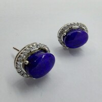 10k White Gold Stud Earrings with Blue Stones