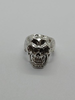 Silver Skull Men's ring 16.5 grams