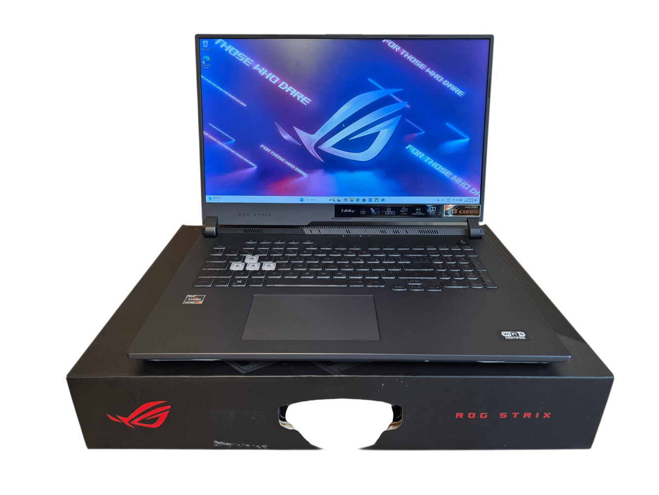 ASUS ROG Laptop amd ryzen 7 3.20ghz 16GB ram 1TB ssd g713qm-bs71-cb ...