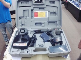 SENCO DS202-14V SCREW GUN