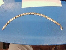  10kt Gold 2.20dwt Bracelet X AND O