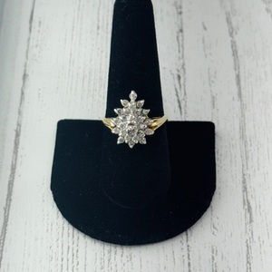  14kt Gold Diamond Cluster Ring