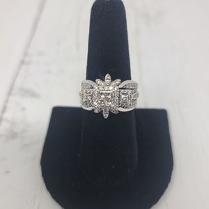  10K White Gold Ring 