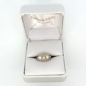 14kt Yellow Gold Ring with Natural Diamonds