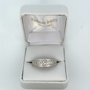  10kt White Gold Diamond Ring