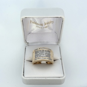  14kt Yellow Gold Gents Diamond Ring