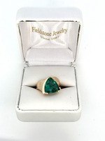  10Kt Yellow Gold Green Stone Ring 