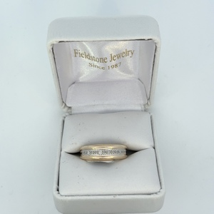  10kt Yellow Gold Gents Ring