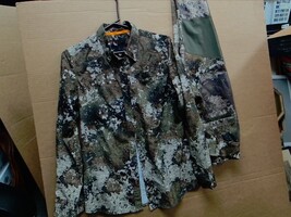 SHE CAMO PANTS & SHIRT FOR HUNTING, SIZE S-M