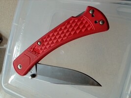 BUCK 110 SLIM SELECT RED FOLDING KNIFE