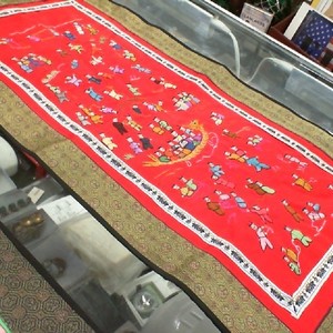 CHINA 100 CHILDREN VINTAGE SILK EMBROIDERY  24"X12"