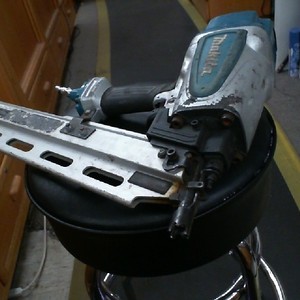 Makita AN924 21º Full Round Head Plastic Collated 3-1/2" Framing Nailer