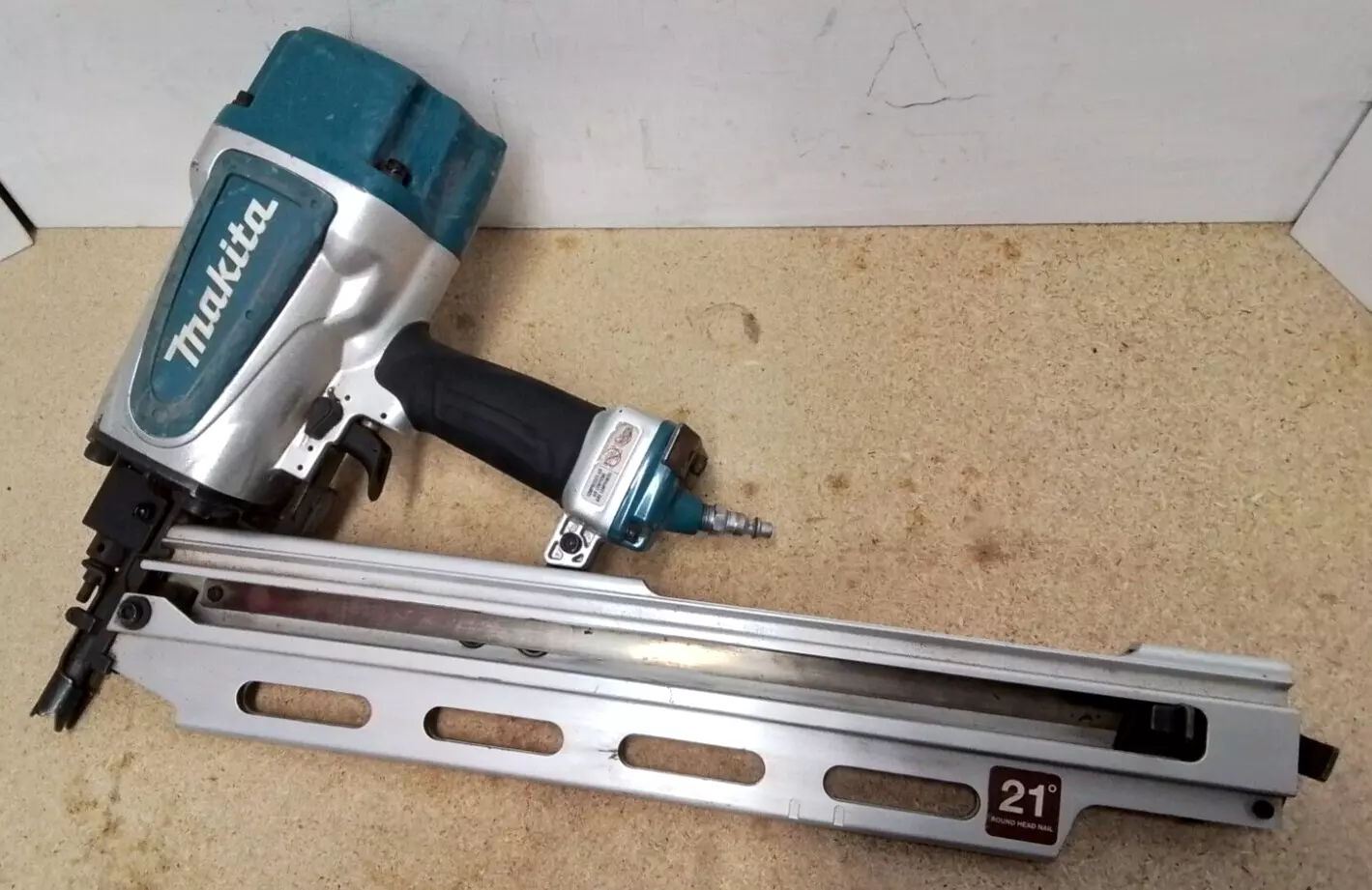 Makita AN924 21º Full Round Head 3-1/2" Framing Nailer