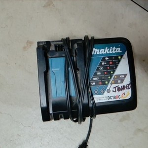 MAKITA DC18RC 14.4-18V BATTERY CHARGER
