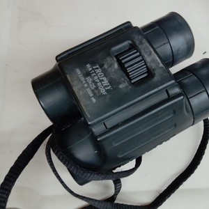 BUSHNELL TROPHY 10X25 COMPACT 10X25 BINOCULARS