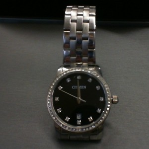CITIZEN WRIST WATCH WITH CLEAR STONES AROUND AND ON FACE