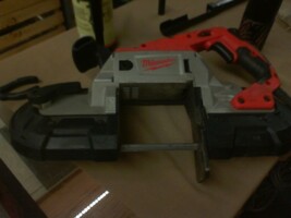 MILWAUKEE DEEP CUT BAND SAW