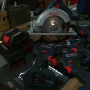 BOSCH CORDLESS 18 VOLT TOOL SET.